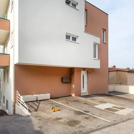 Apartment Lovely In With Wifi *